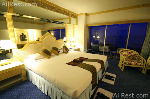 Montien Pattaya Hotel 8